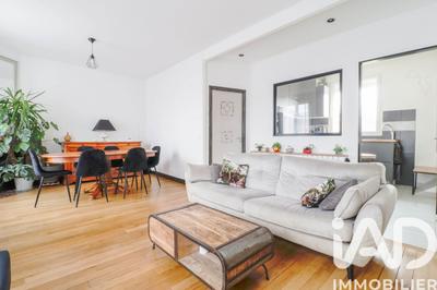 Maison - 92 m² - 4 pièces