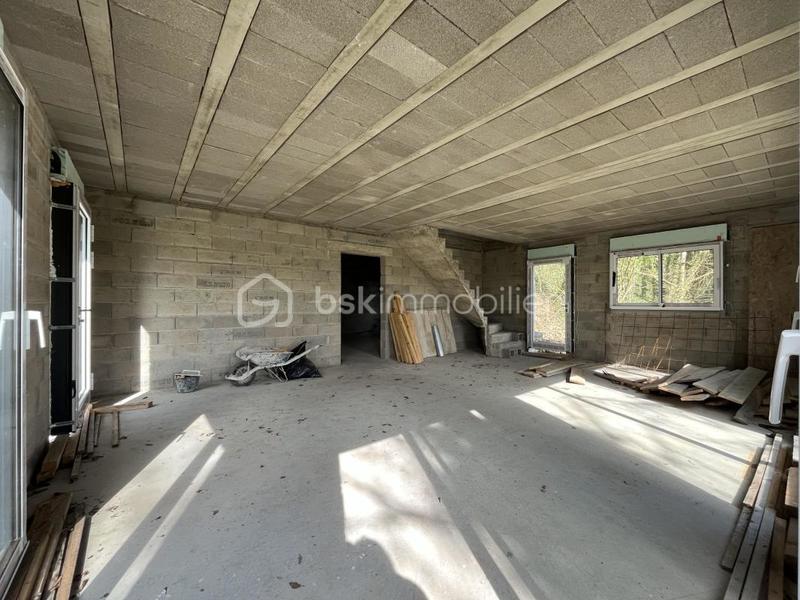 Maison - 140 m² - 5 pièces