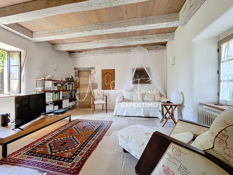 Maison - 224 m² - 8 pièces