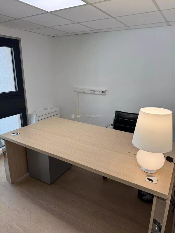 Bureau - 219 m² - 10 pièces