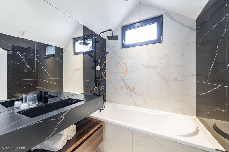 Appartement - 74 m² - 3 pièces