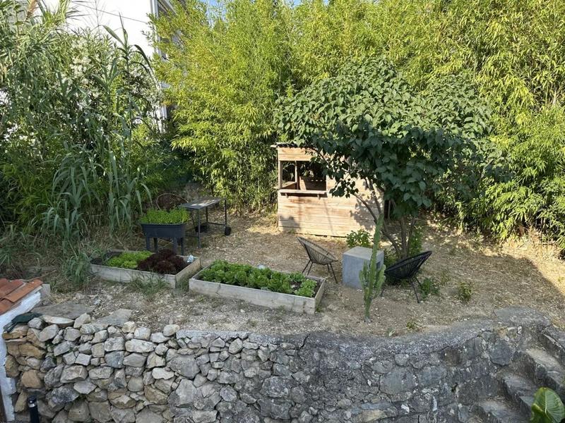 Maison - 220 m² - 7 pièces