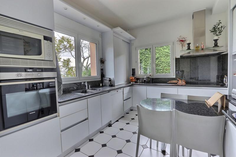 Villa - 160 m² - 6 pièces