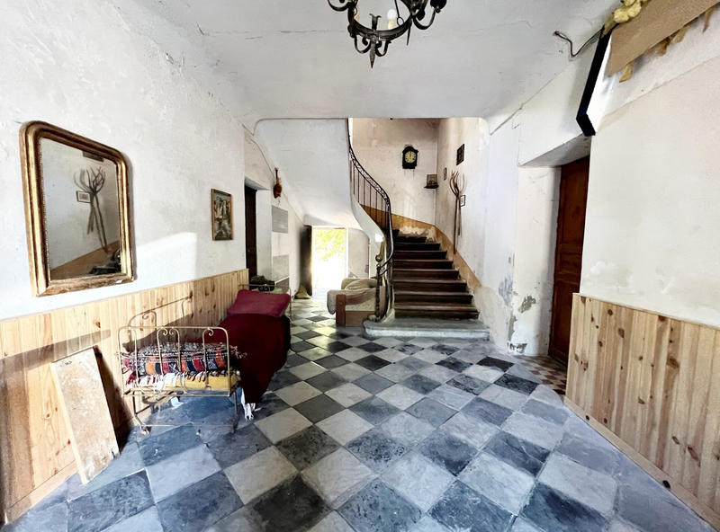 Maison - 400 m² - 11 pièces