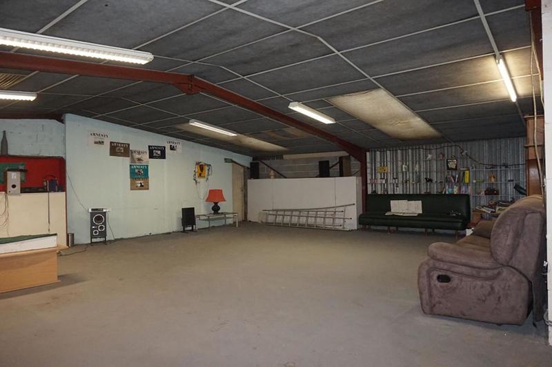 Loft - 269 m² - 6 pièces