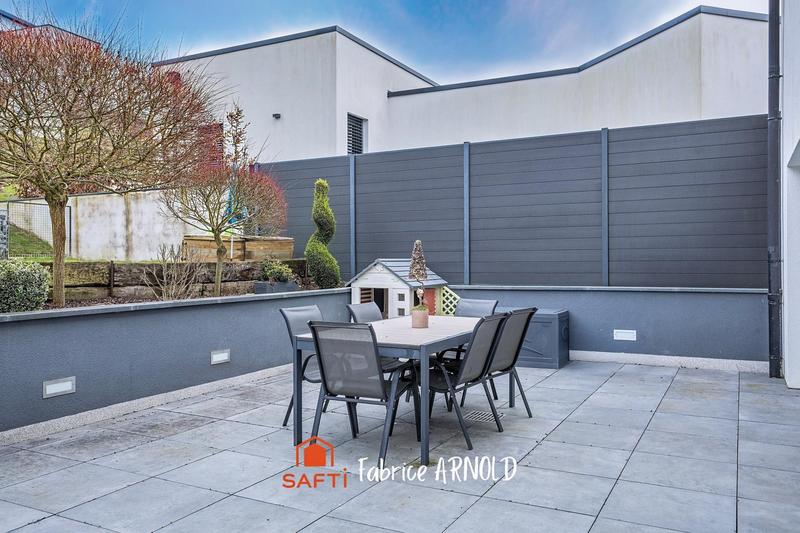 Maison - 111 m² - 5 pièces