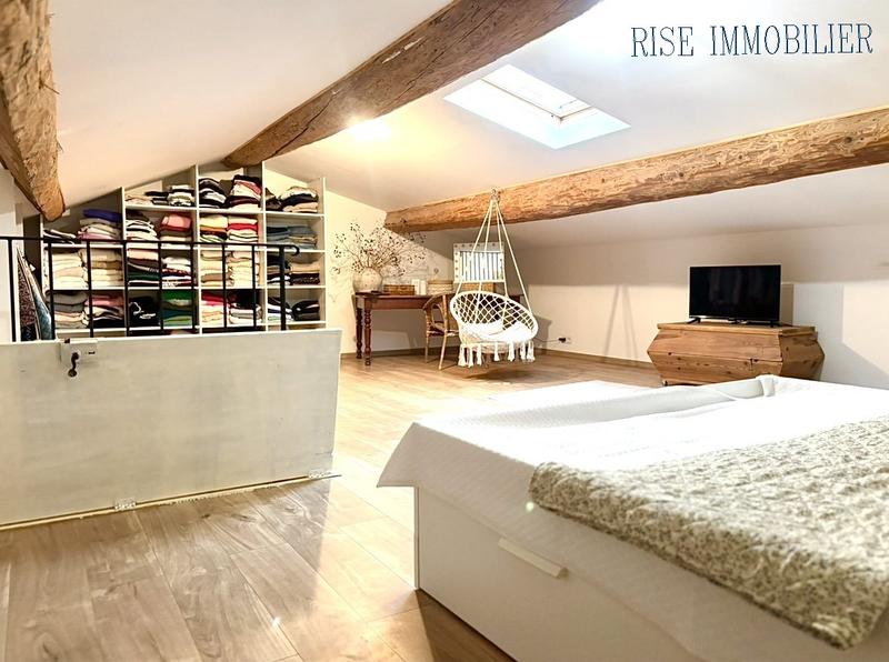 Maison - 199 m² - 6 pièces