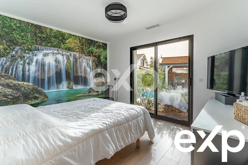 Maison - 160 m² - 6 pièces