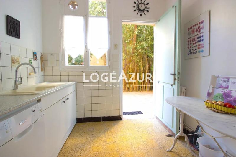 Appartement - 110 m² - 4 pièces