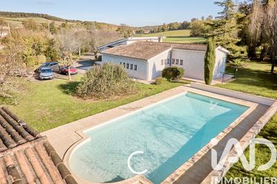 Maison - 122 m² - 4 pièces