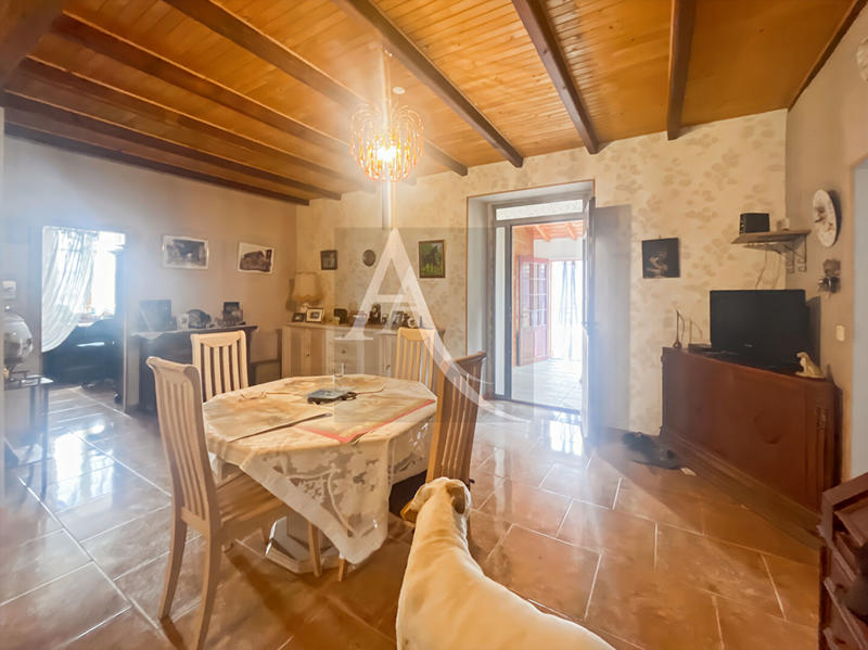 Maison - 91 m² - 5 pièces