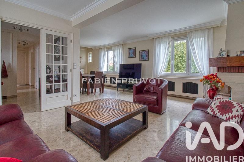 Maison - 151 m² - 7 pièces