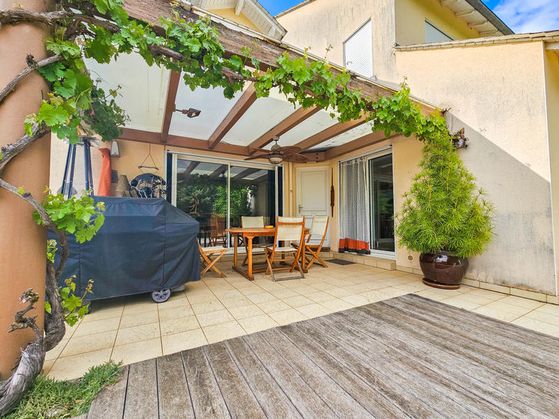 Maison - 168 m² - 7 pièces