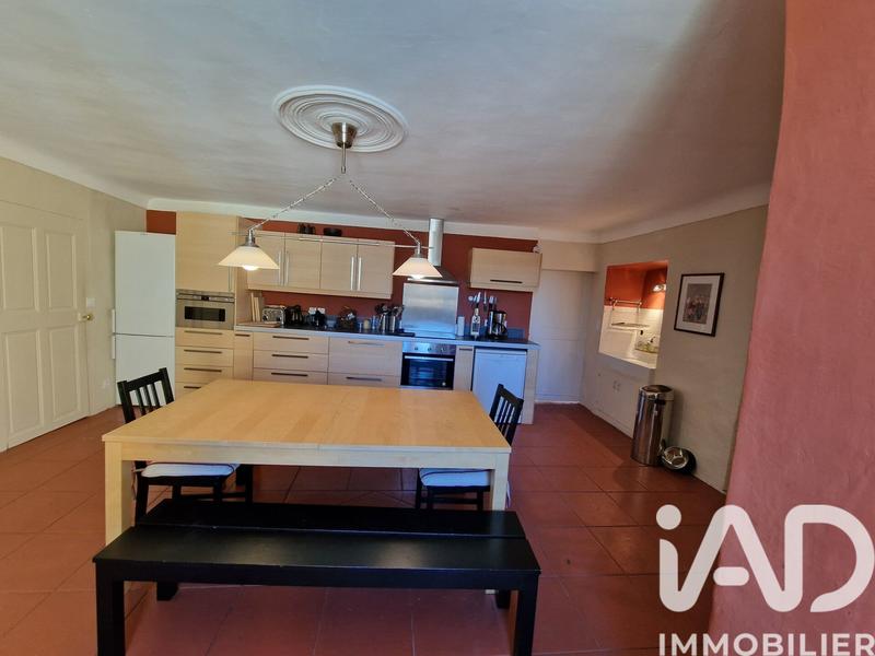 Maison - 99 m² - 5 pièces