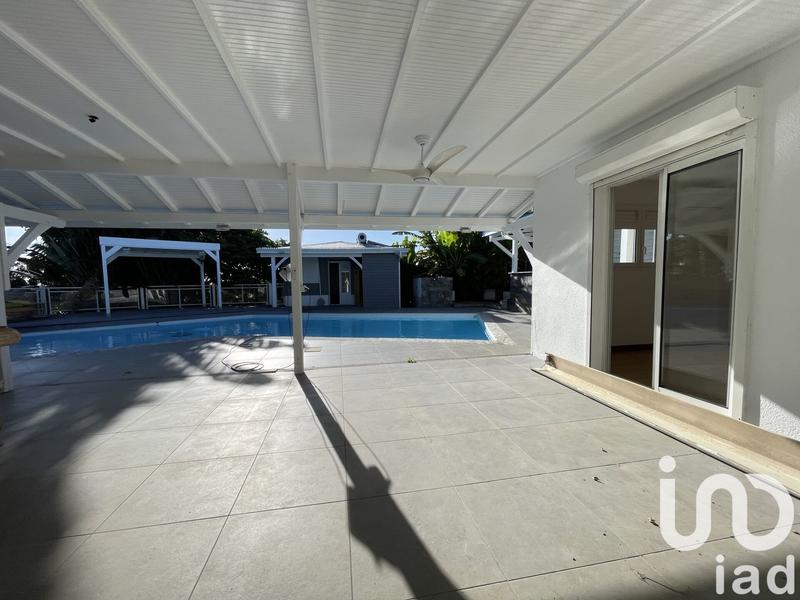 Maison - 180 m² - 6 pièces