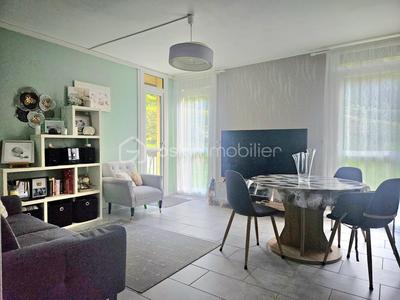 Appartement - 64 m² - 3 pièces