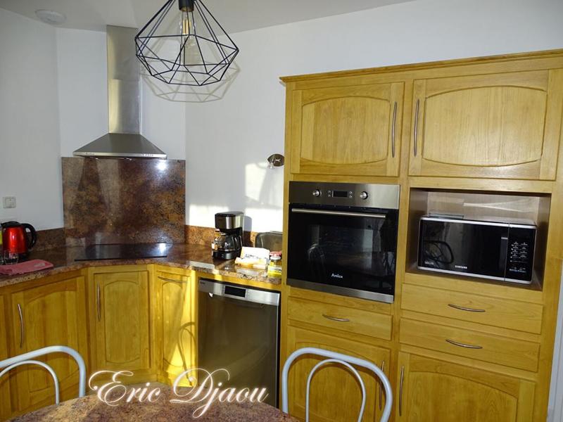 Maison - 236 m² - 10 pièces