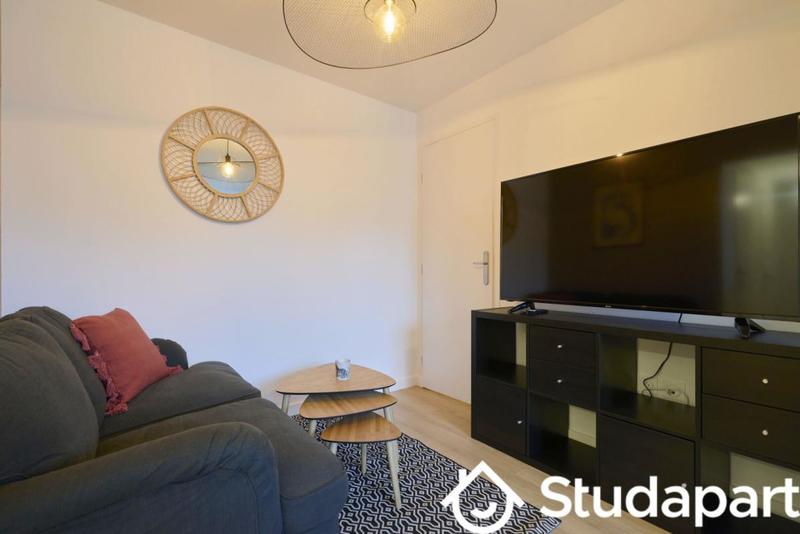 Chambre - 9 m² - 1 pièce