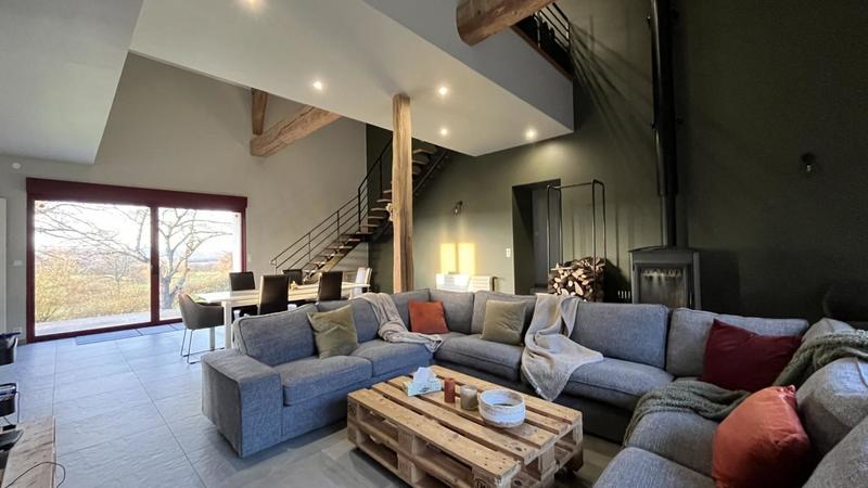 Maison en pierre - 220 m² - 6 pièces