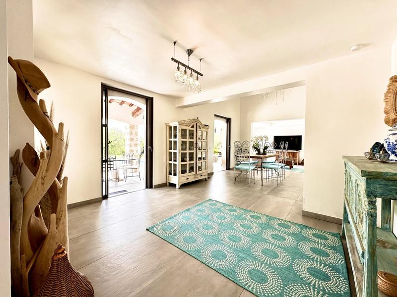 Maison - 190 m² - 8 pièces