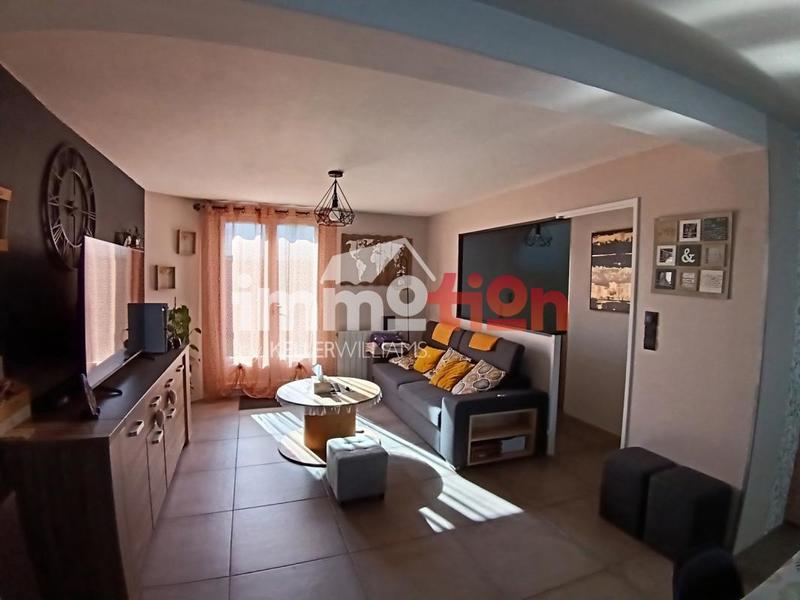 Maison - 96 m² - 4 pièces