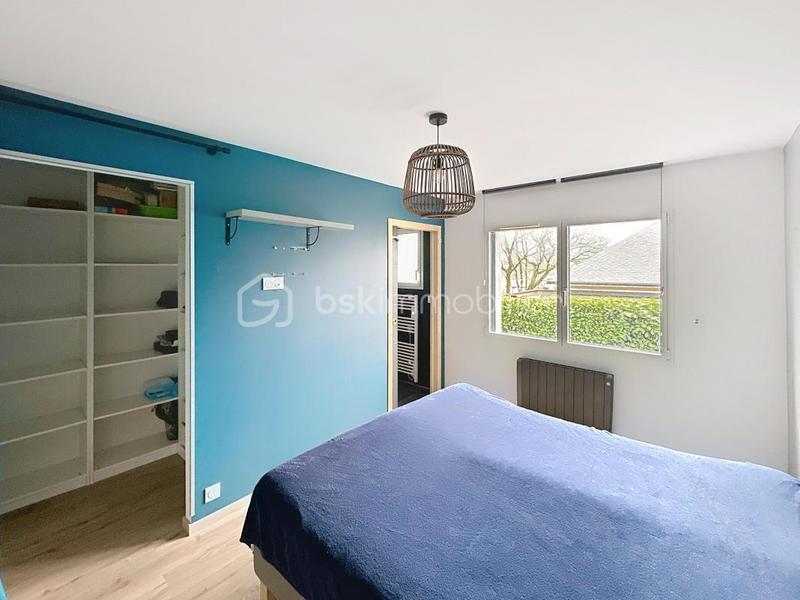 Maison - 230 m² - 10 pièces