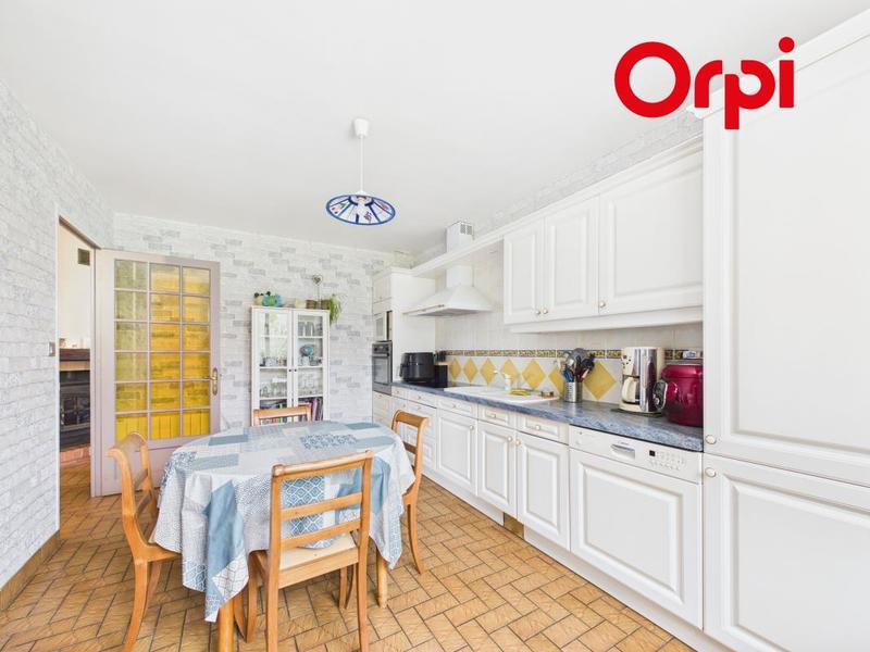 Maison - 140 m² - 4 pièces