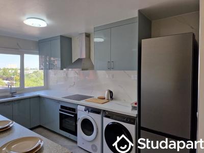 Chambre - 14 m² - 1 pièce