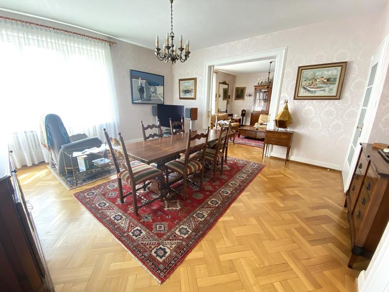 Villa - 277 m² - 6 pièces