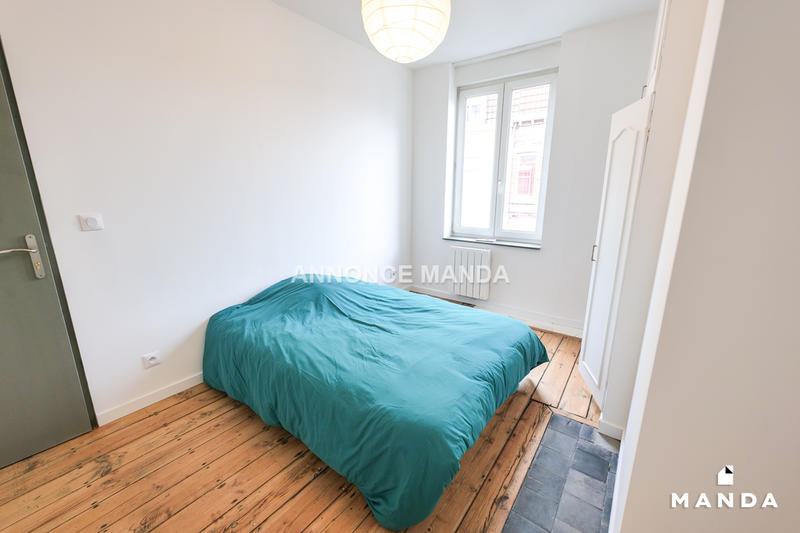 Chambre - 10 m² - 5 pièces