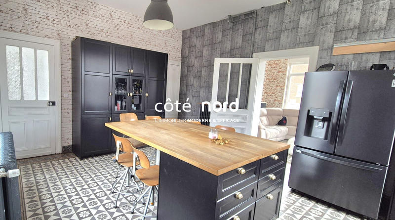 Maison ancienne - 182 m² - 8 pièces