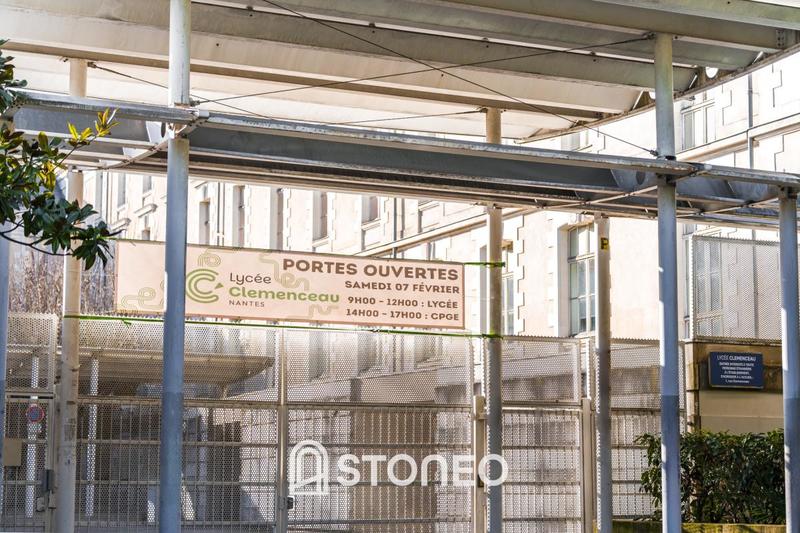 Appartement ancien - 248 m² - 7 pièces