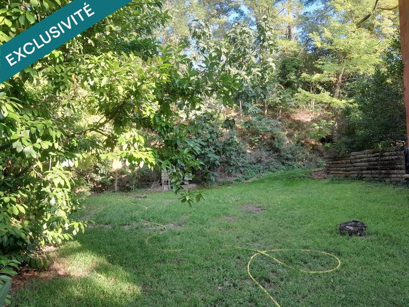 Maison - 210 m² - 11 pièces