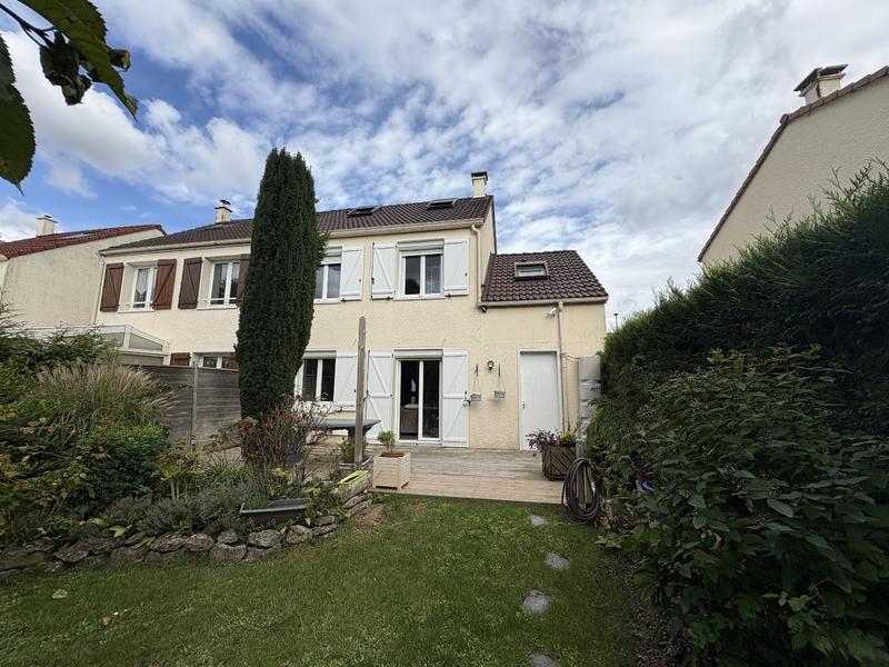 Maison - 85 m² - 6 pièces