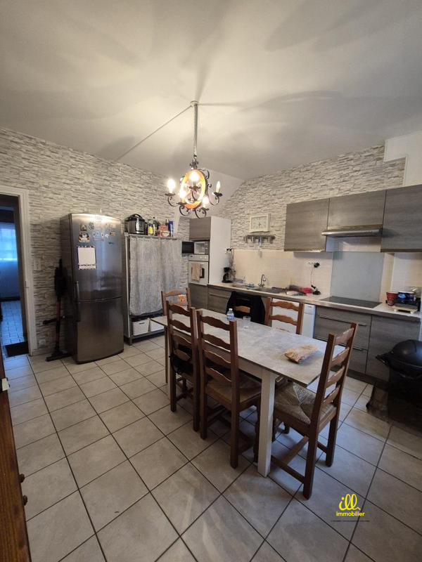 Maison - 86 m² - 5 pièces