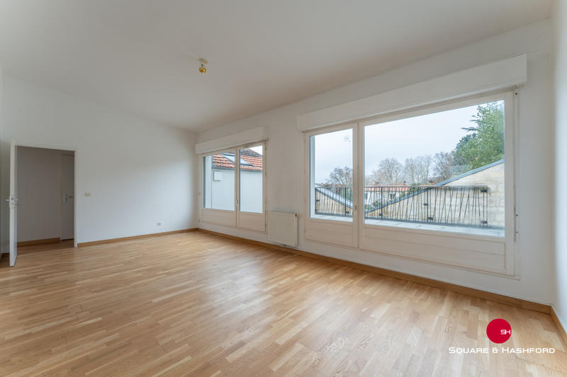 Appartement - 82 m² - 4 pièces