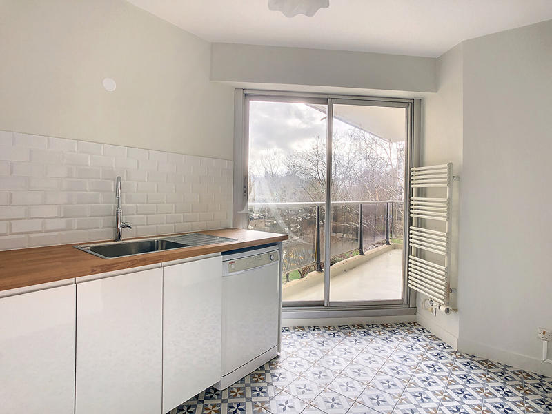 Appartement - 95 m² - 5 pièces