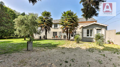 Maison - 187 m² - 5 pièces