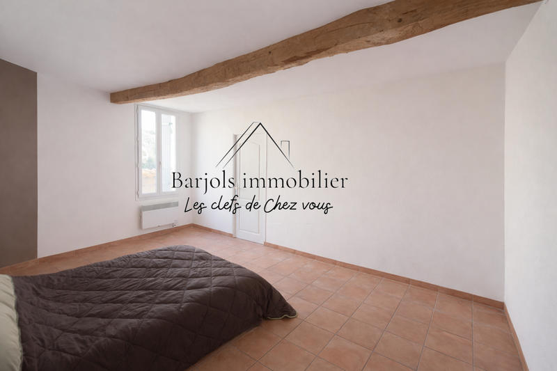 Appartement - 90 m² - 3 pièces