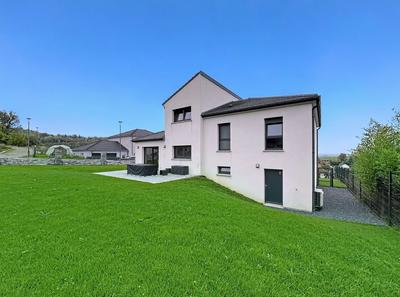 Maison contemporaine - 136 m² - 7 pièces