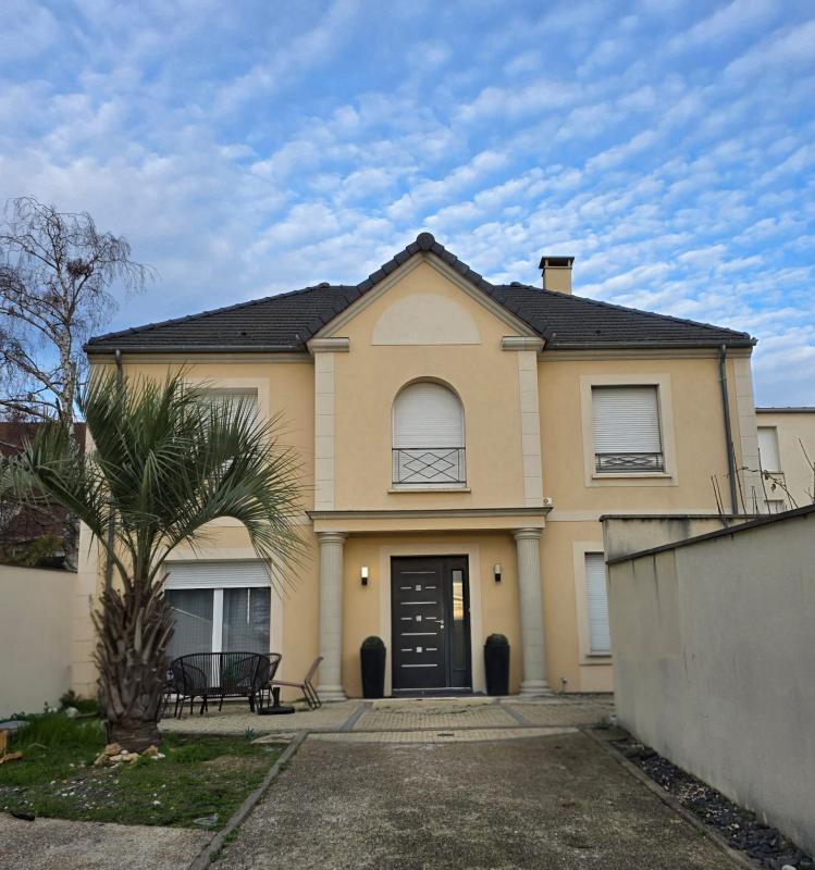 Maison - 150 m² - 5 pièces