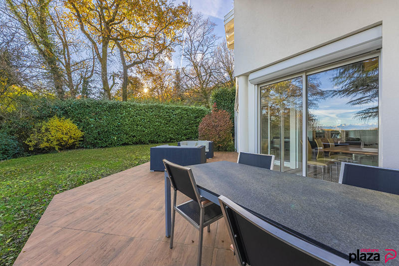 Maison - 244 m² - 6 pièces