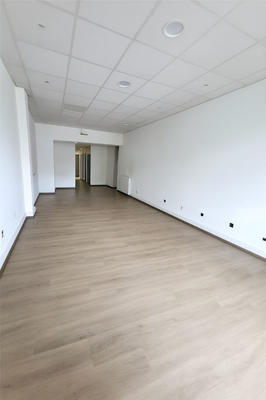 Local d'activités - 81 m²