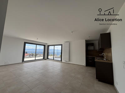 Appartement - 97 m² - 4 pièces