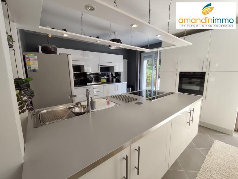 Maison - 125 m² - 7 pièces