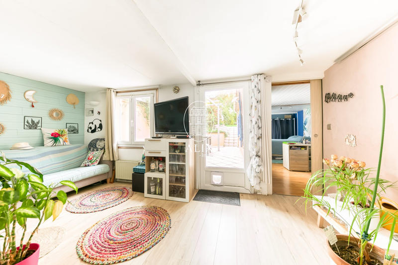 Maison traditionnelle - 75 m² - 4 pièces