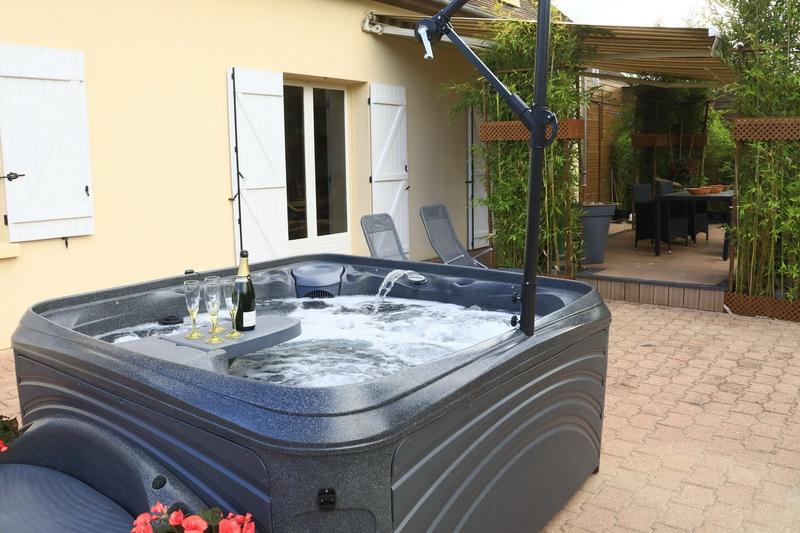 Maison - 215 m² - 9 pièces