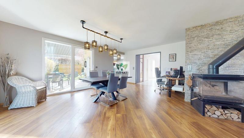 Maison - 178 m² - 8 pièces