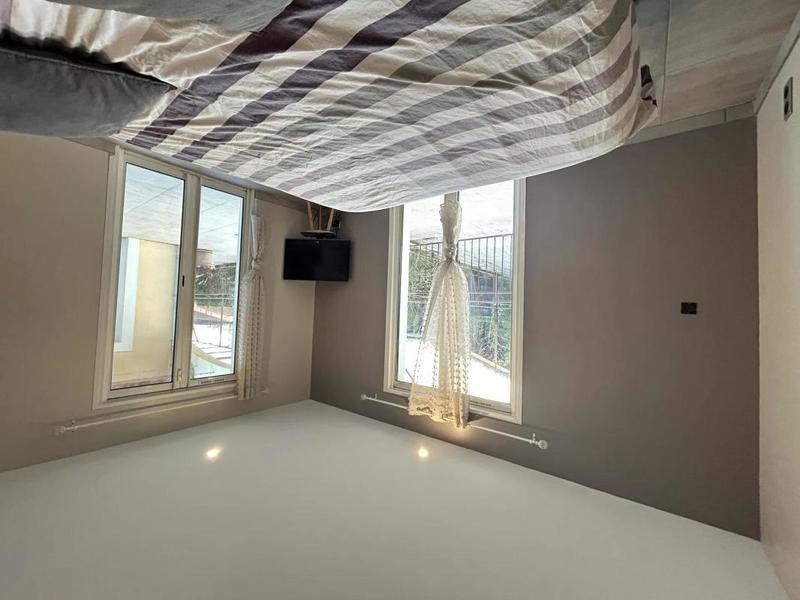 Maison - 190 m² - 2 pièces