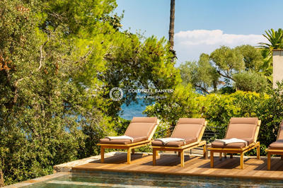 Propriété - 200 m² - 5 pièces